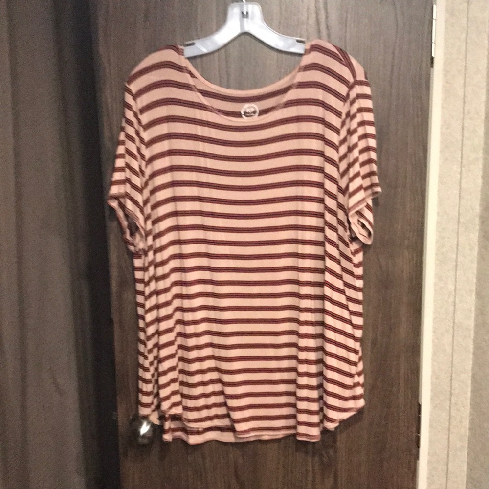 Maurices 24/7 shirt